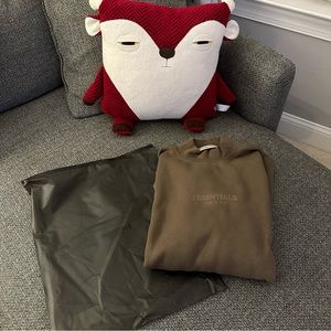 RARE Fear of God Essentials Relaxed Sweatshirt S